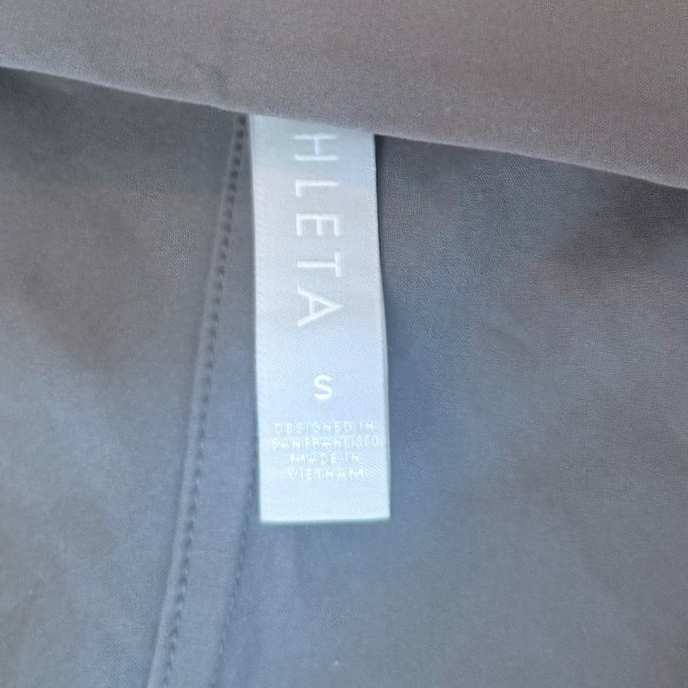 Athleta Womens Gray Sleeveless Surplice V-Neck Drawstring Waist Romper Size S - Picture 2 of 4